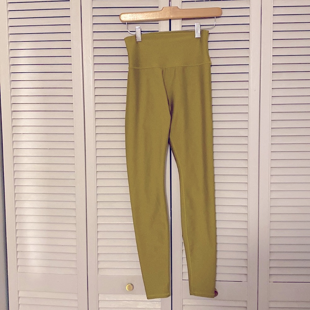 Alo yoga pants, size small